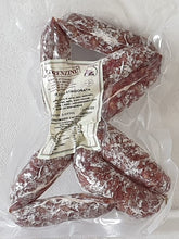 Carica l'immagine nel visualizzatore di Gallery, Salsiccia nostrale stagionata della Chiana sotto vuoto 600gr